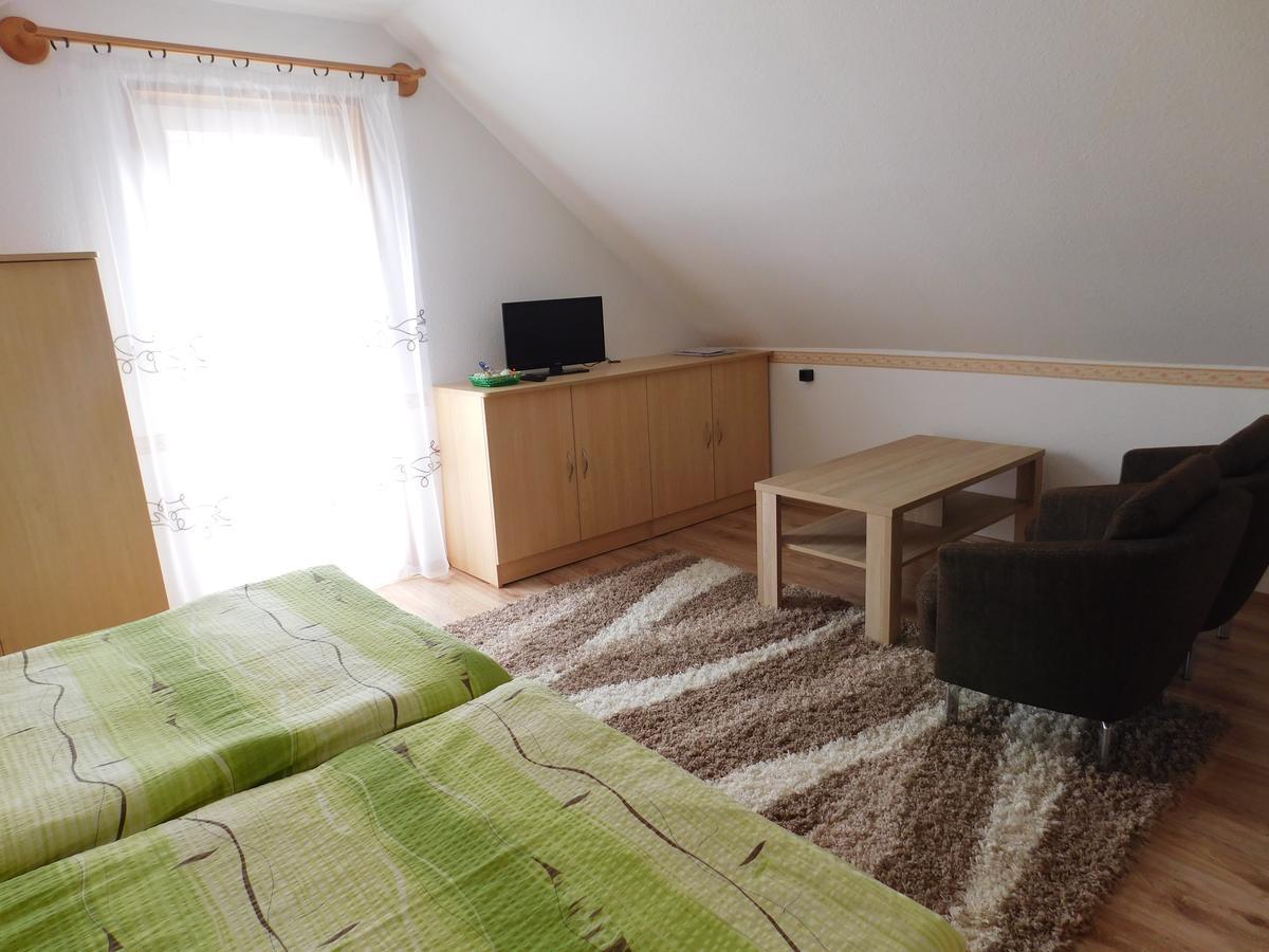 Xxl Apartman Zalakaros Exterior foto